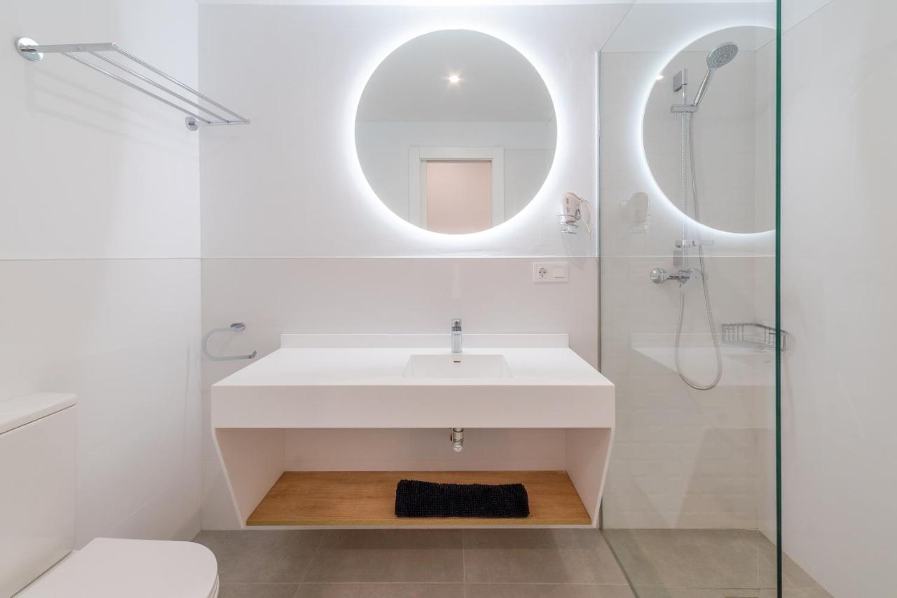 Apartamentos Turisticos Torres De Santiago Úbeda Exteriör bild